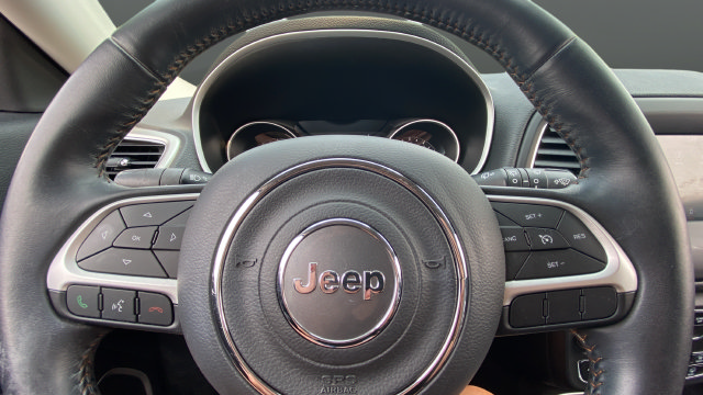 Used 2019 Jeep Compass Latitude AWD/4WD image 15