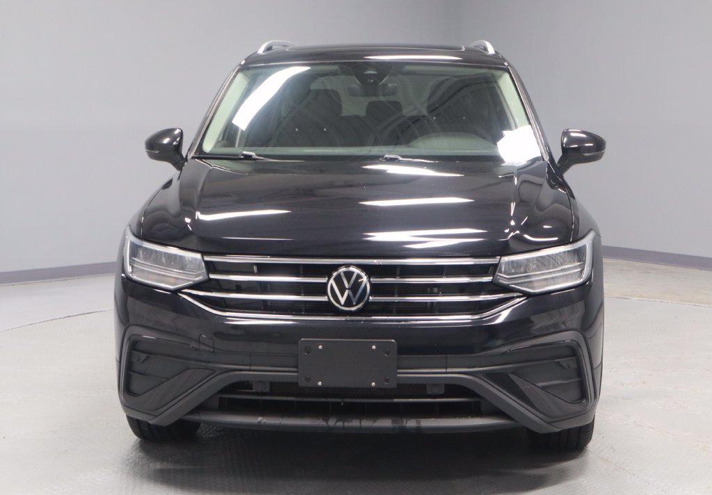 Used 2022 Volkswagen Tiguan SE w/ Panoramic Sunroof Package AWD/4WD image 5