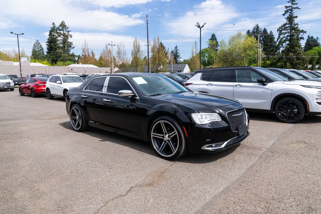 Used 2016 Chrysler 300 C RWD image 25