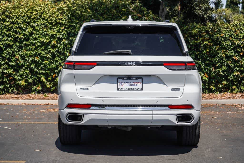 Used 2022 Jeep Grand Cherokee Overland w/ Luxury Tech Group IV AWD/4WD image 5