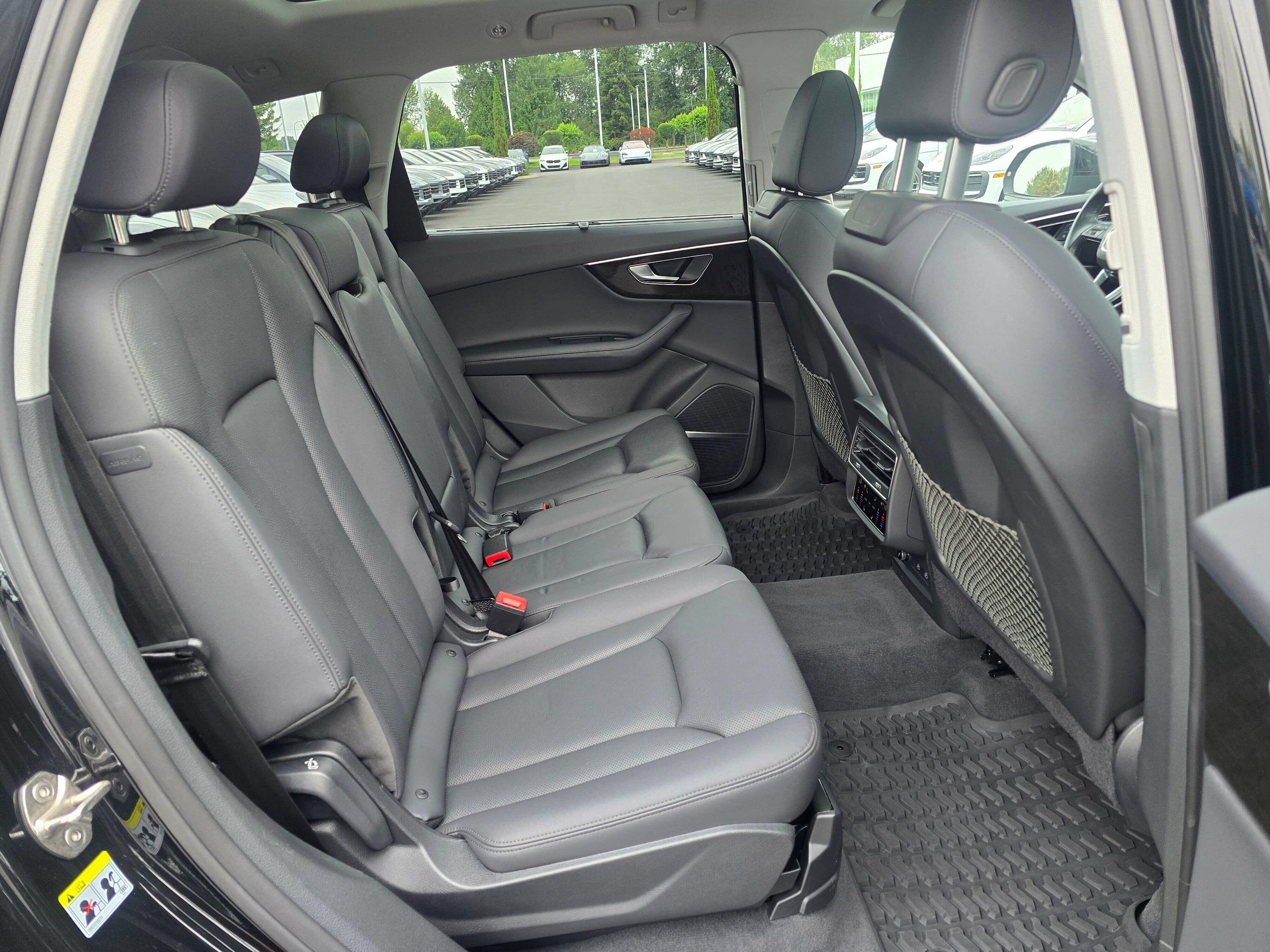 Used 2023 Audi Q7 3.0T Premium Plus w/ Premium Plus Package AWD/4WD image 25