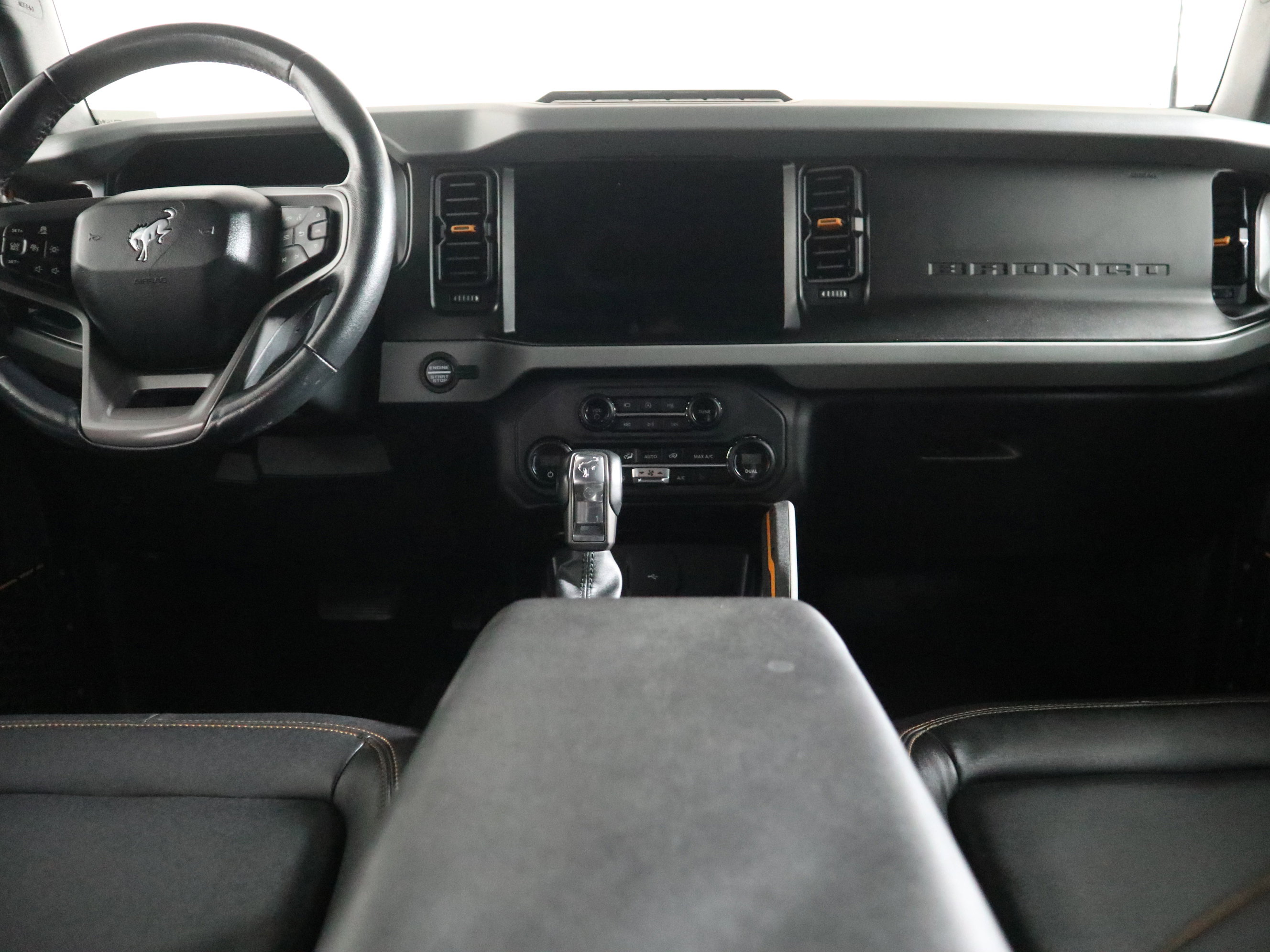 Used 2023 Ford Bronco Badlands image 14