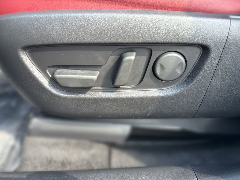 Used 2025 MAZDA CX-70 Plug-In Hybrid w/ Premium Plus image 14