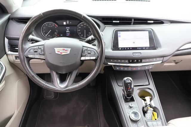 Used 2022 Cadillac XT4 Premium Luxury w/ Enhanced Visibility Package FWD image 18