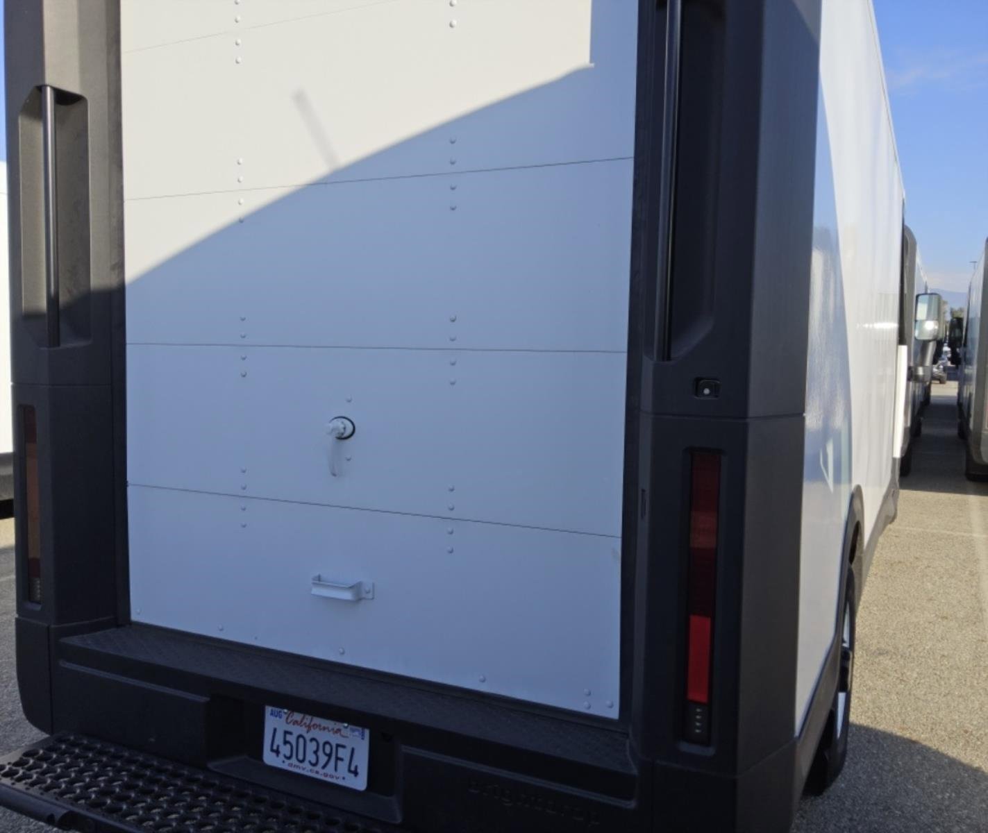 Used 2024 Chevrolet Brightdrop 600 w/ Commercial Equipment Package AWD/4WD image 19