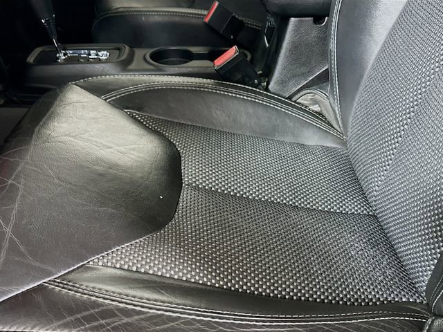 Used 2015 Jeep Wrangler Unlimited Sahara image 19