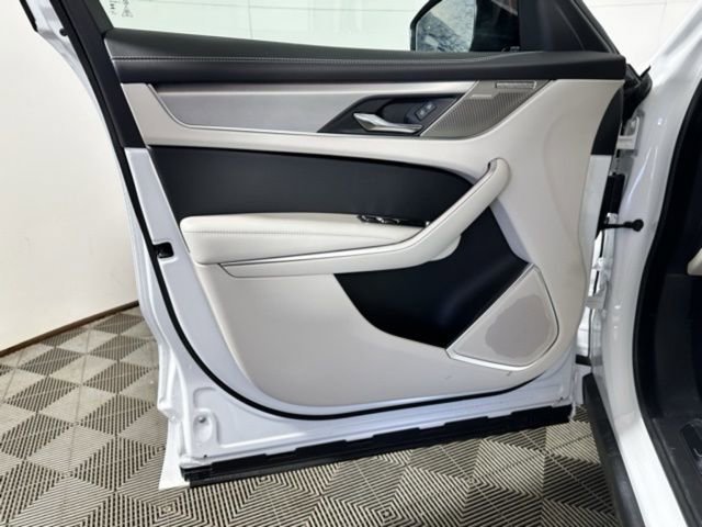 New 2026 Jaguar F-PACE R-Dynamic S AWD/4WD image 10