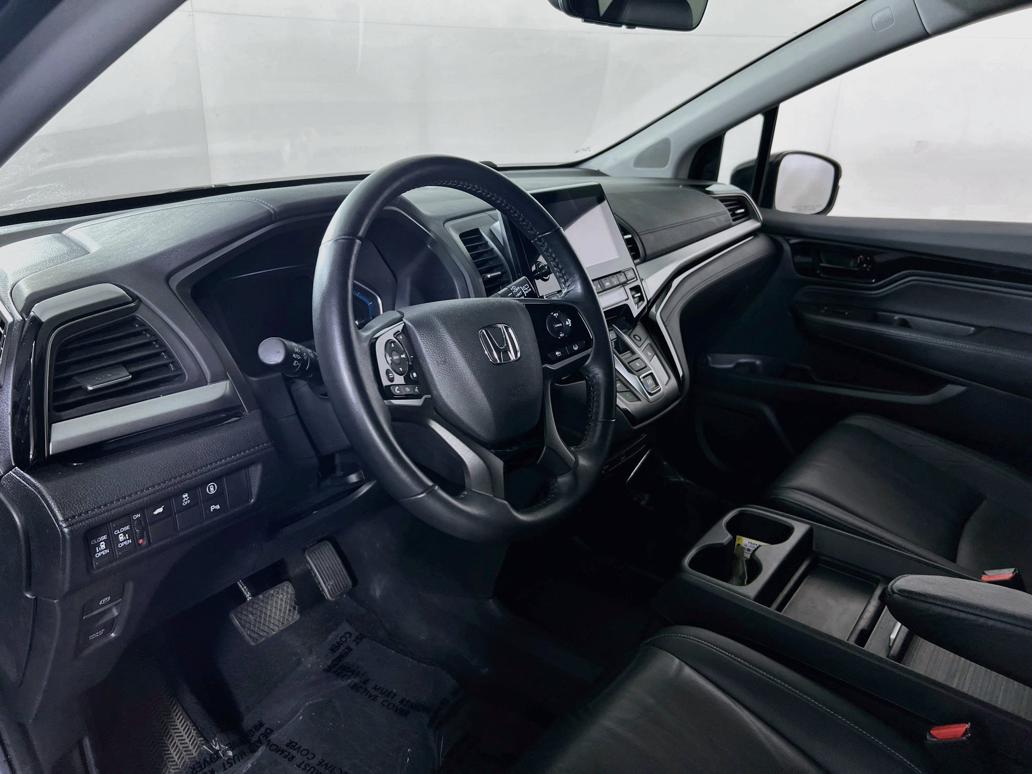 Used 2023 Honda Odyssey Touring image 9