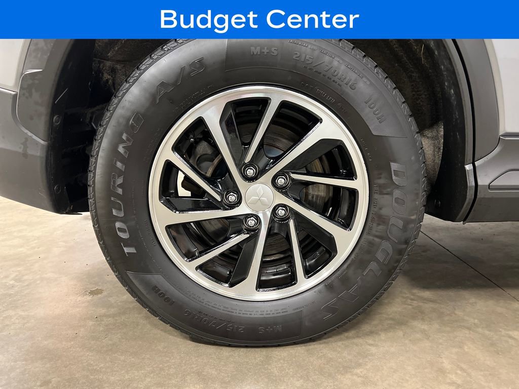 Used 2020 Mitsubishi Eclipse Cross ES image 13