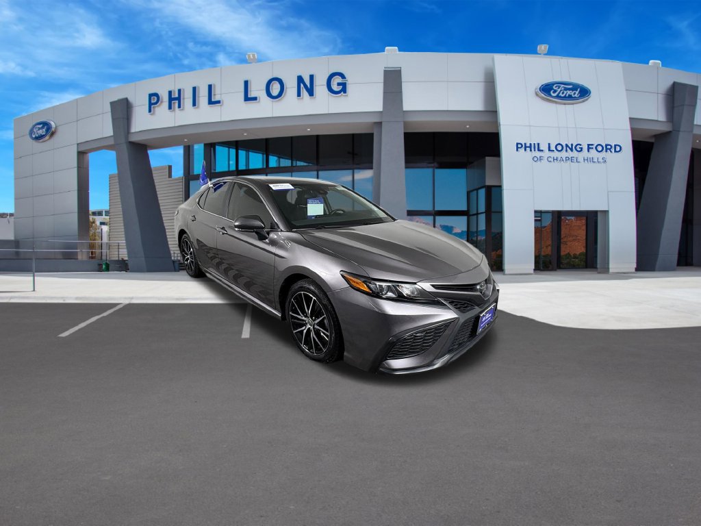 Used 2024 Toyota Camry SE FWD image 7
