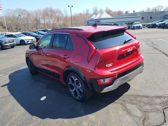 Used 2023 Kia Niro EX Touring FWD image 7