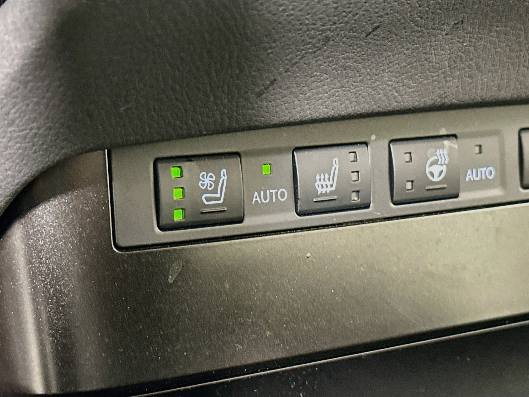 Used 2023 Lexus ES 350 Ultra Luxury w/ Accessory Package (Z1) FWD image 20