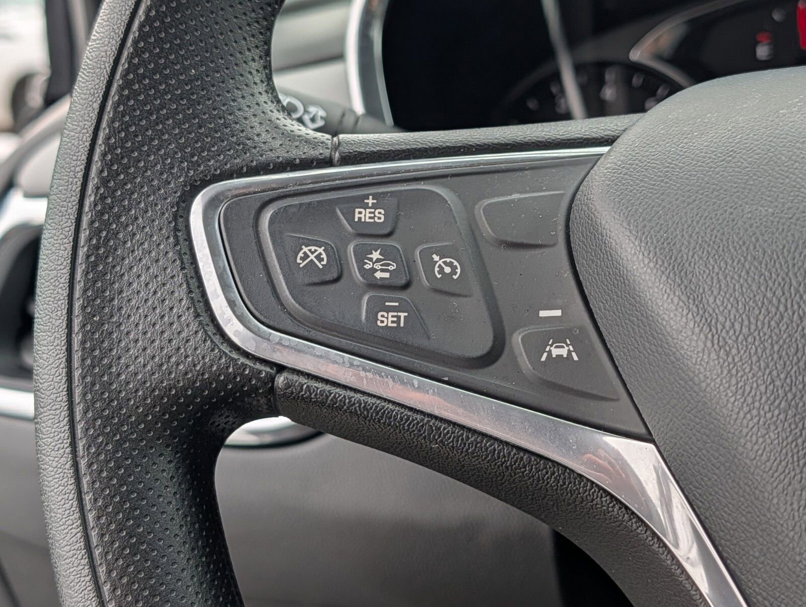 Used 2022 Chevrolet Equinox LT image 27