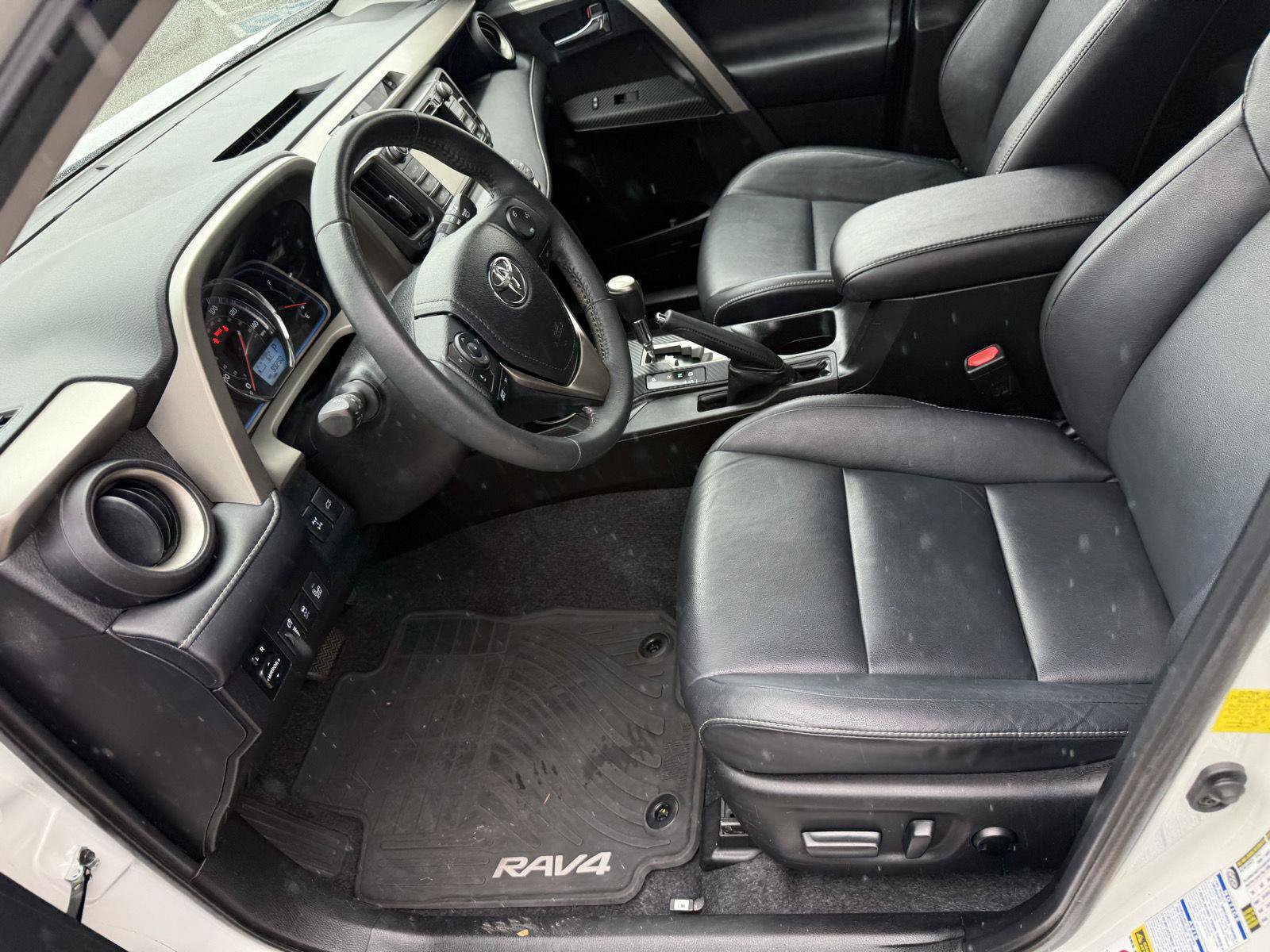 Used 2014 Toyota RAV4 Limited AWD/4WD image 11