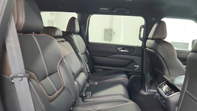 New 2026 Nissan Armada SL image 32