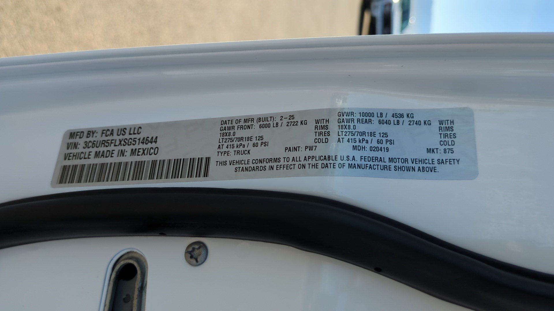Used 2025 RAM 2500 Laramie AWD/4WD image 33