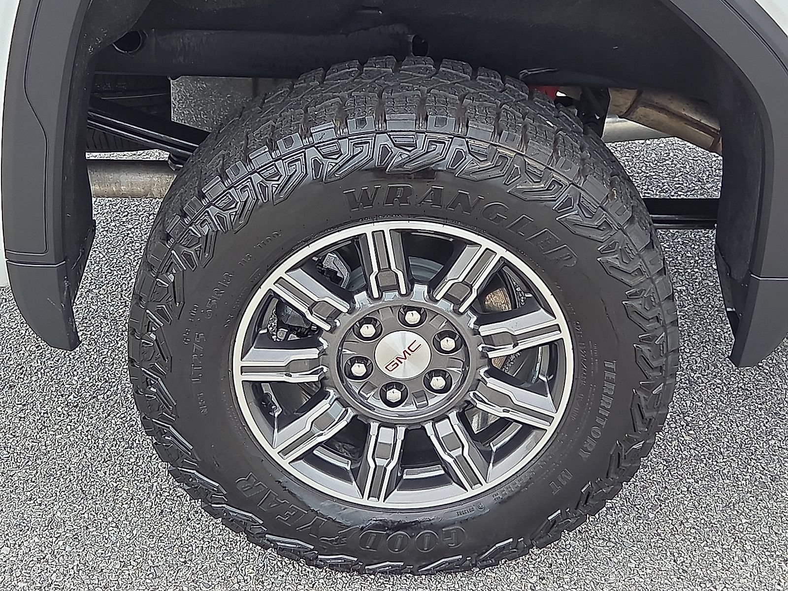 Certified 2025 GMC Sierra 1500 AT4 AWD/4WD image 7