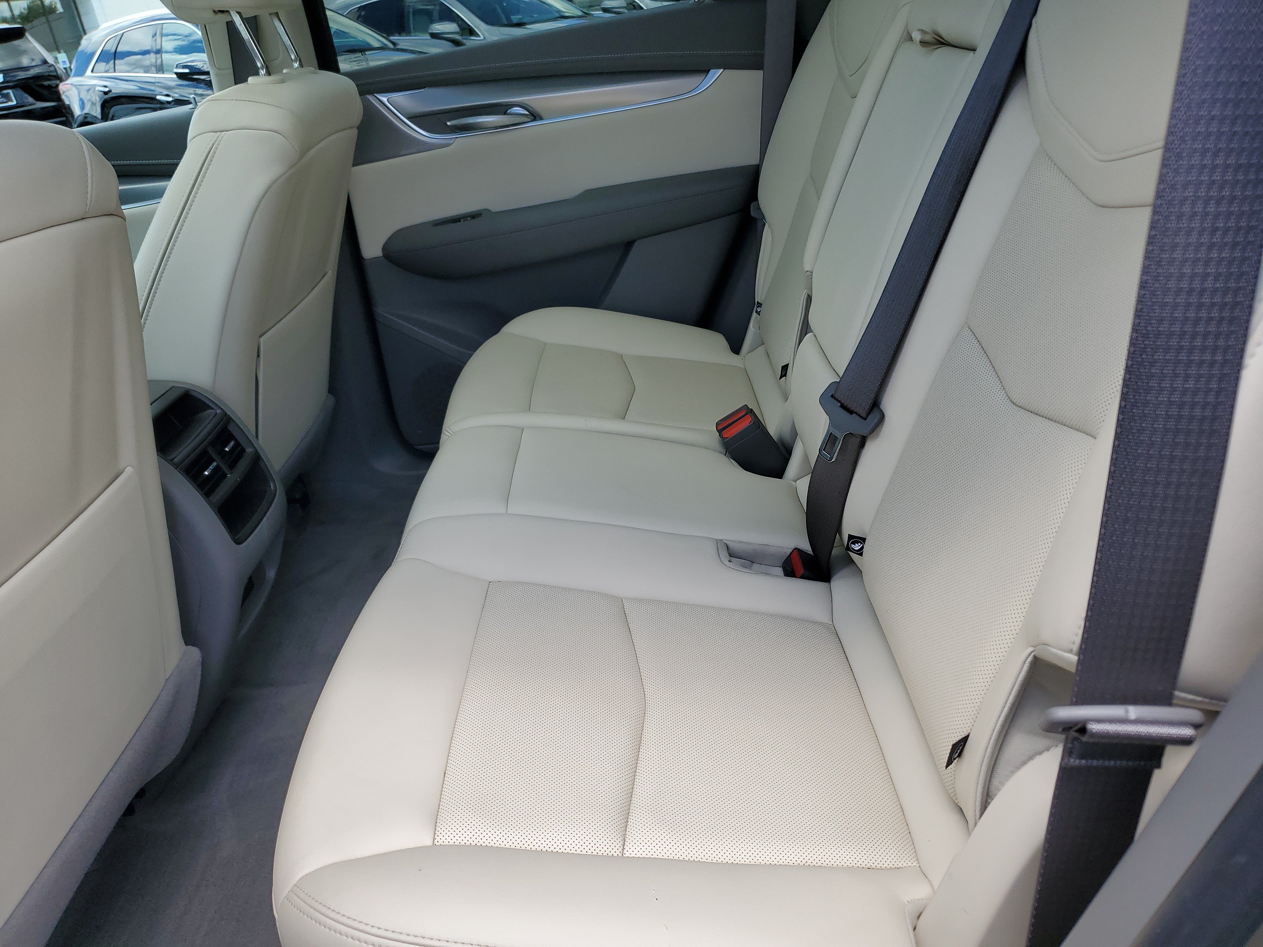 Used 2023 Cadillac XT5 Premium Luxury AWD/4WD image 13