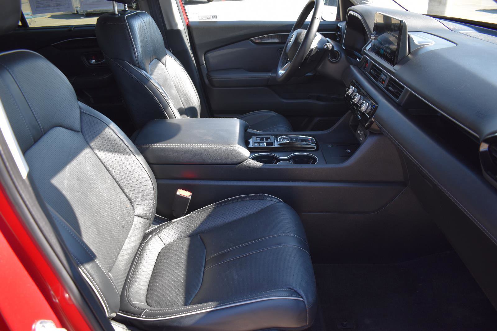 Used 2023 Honda Pilot Elite image 15