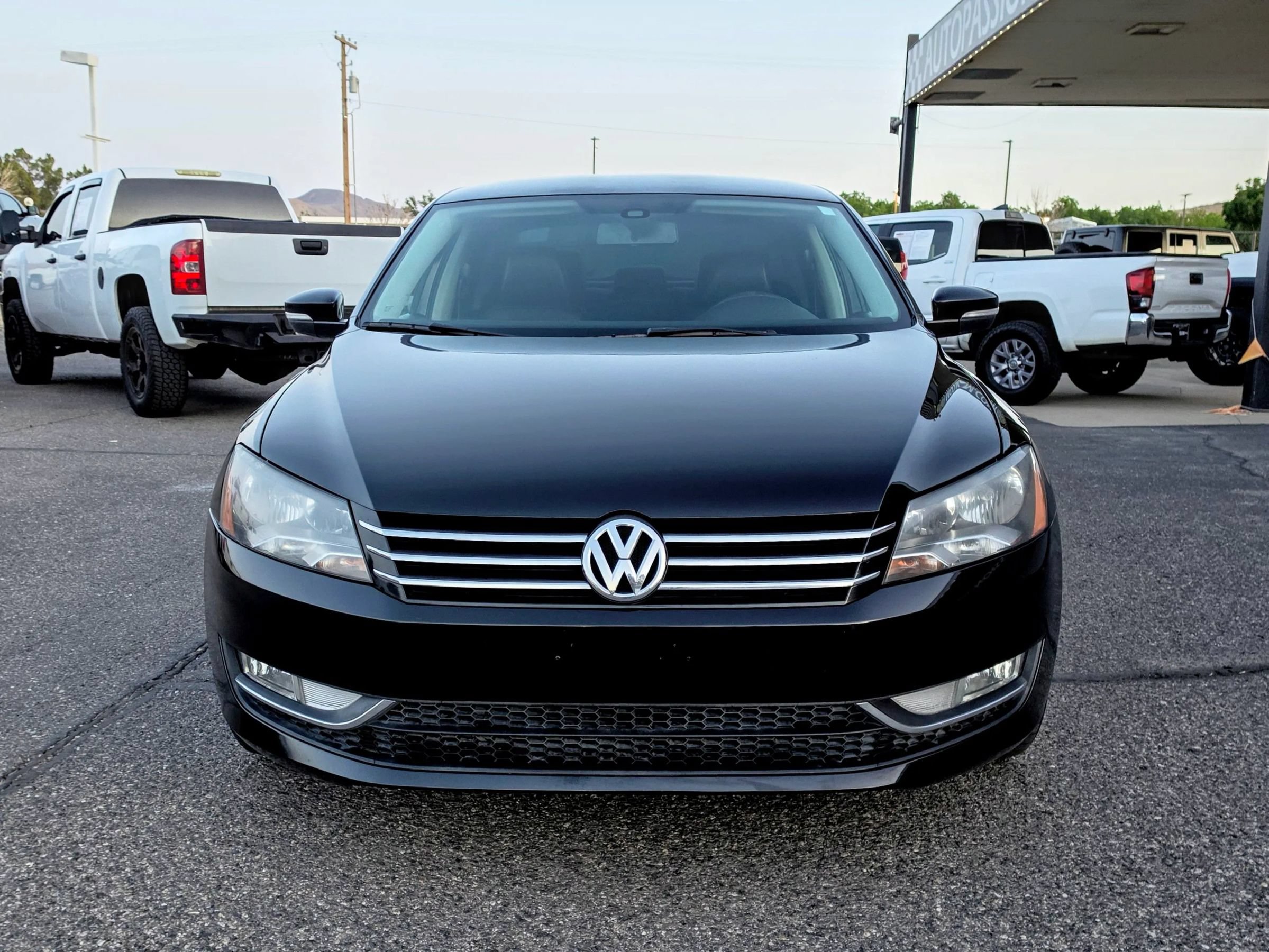 Used 2015 Volkswagen Passat 1.8T Limited Edition FWD image 8