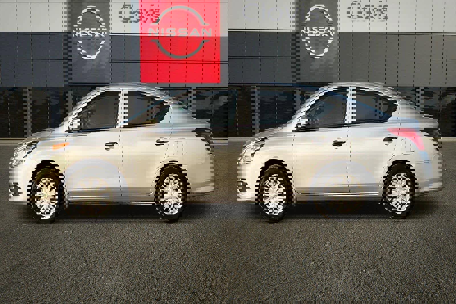 Used 2017 Nissan Versa S image 6