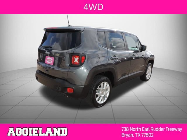 Used 2023 Jeep Renegade Latitude AWD/4WD image 4