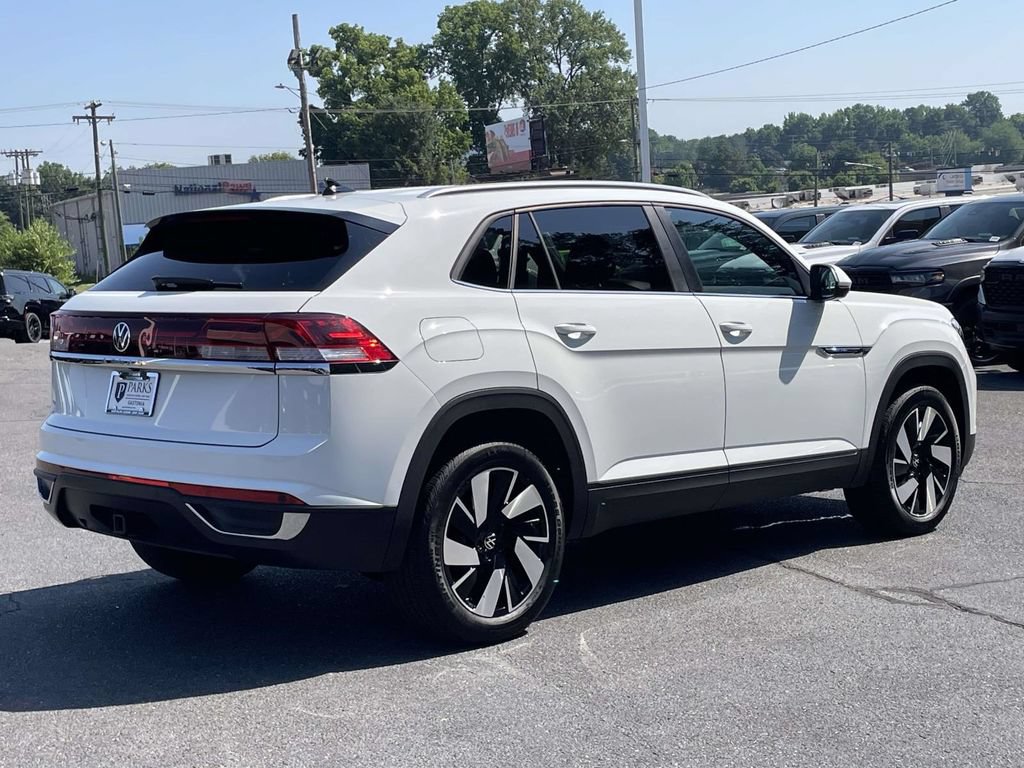 Used 2025 Volkswagen Atlas Cross Sport SE FWD image 8