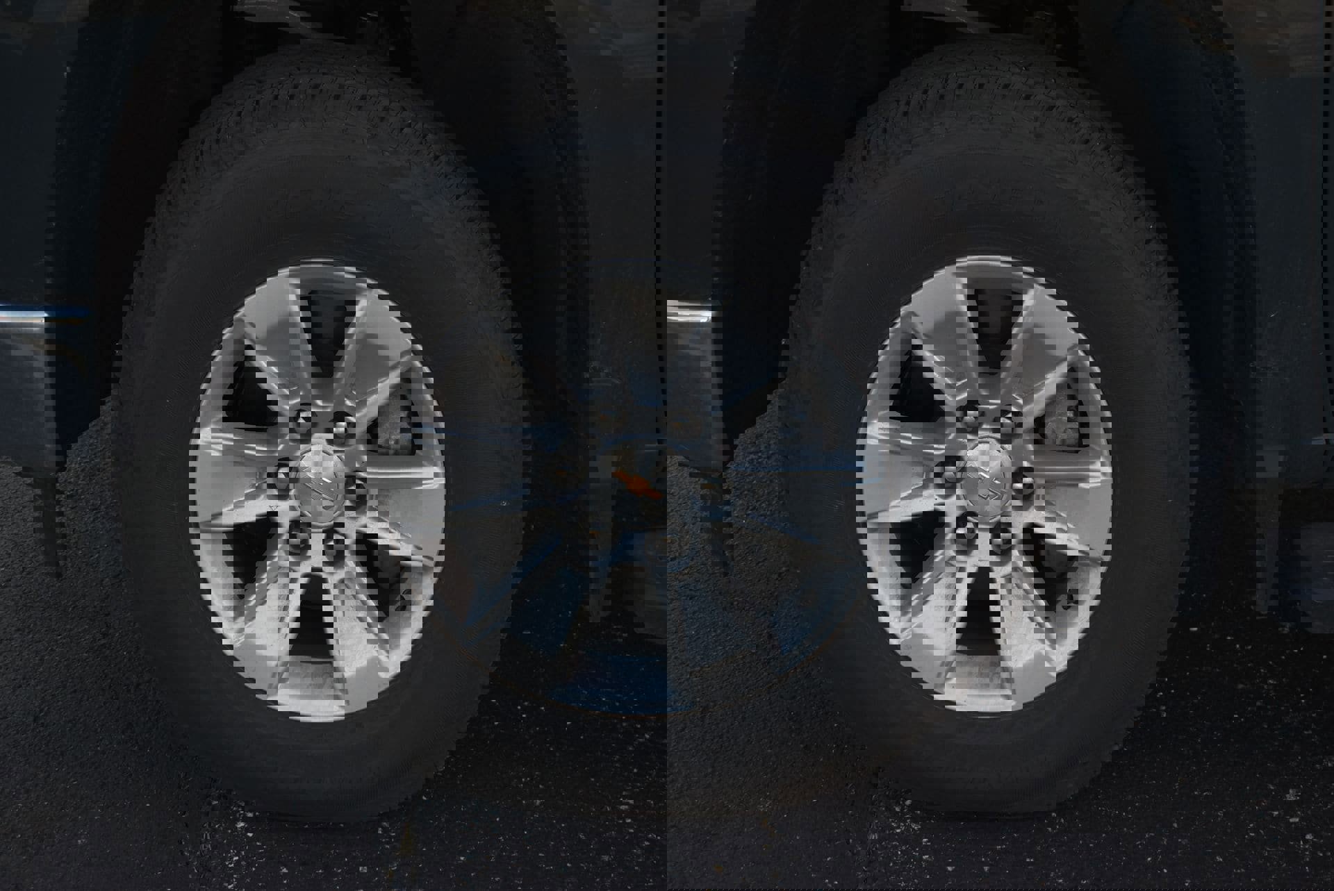 Used 2025 Chevrolet Silverado 1500 LT w/ Protection Package AWD/4WD image 11