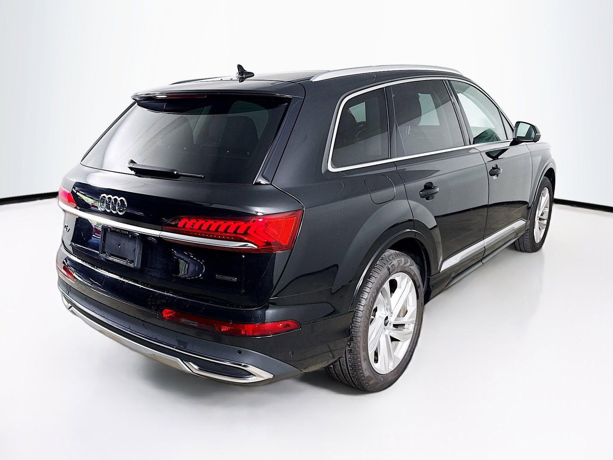 Used 2024 Audi Q7 3.0T Premium Plus AWD/4WD image 34