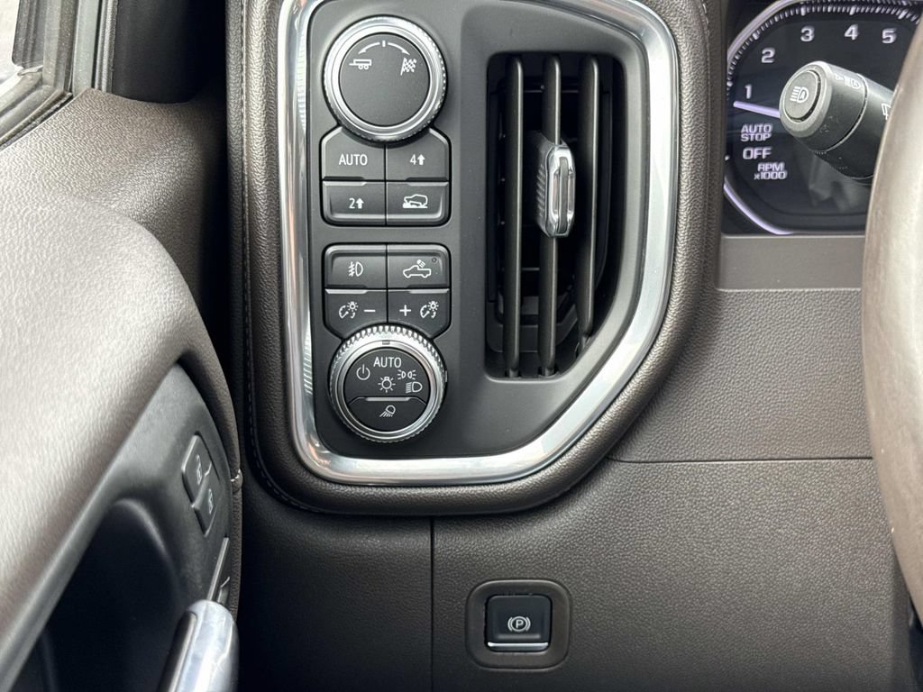 Used 2019 GMC Sierra 1500 SLT w/ SLT Premium Package AWD/4WD image 14