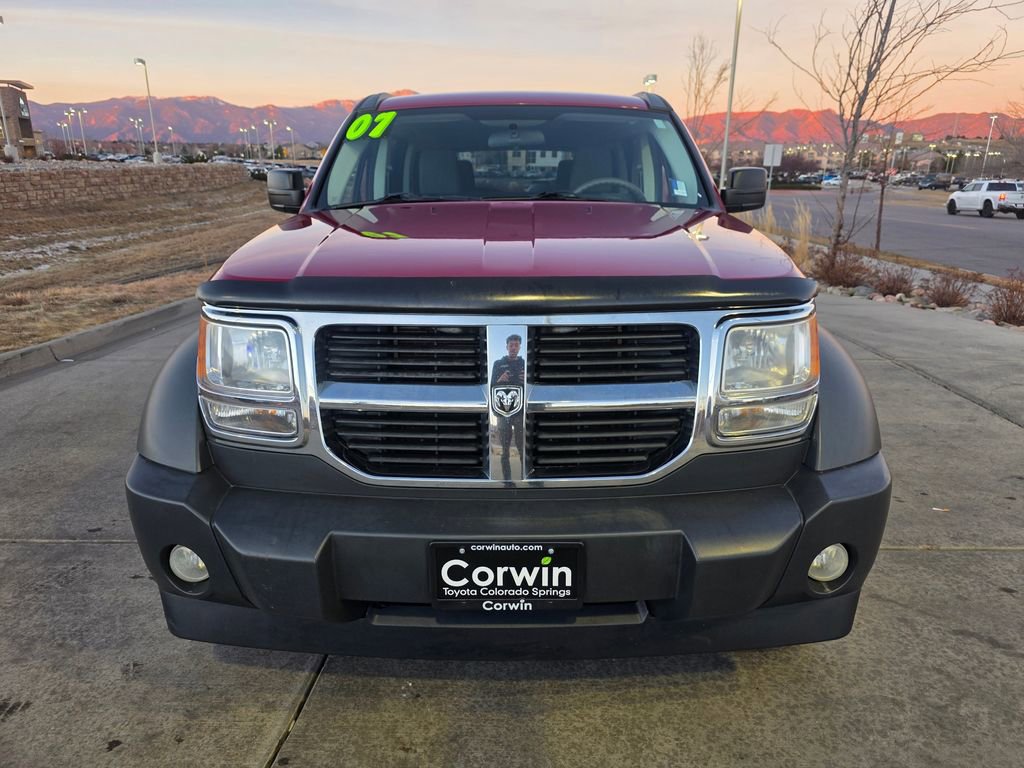Used 2007 Dodge Nitro SXT image 2