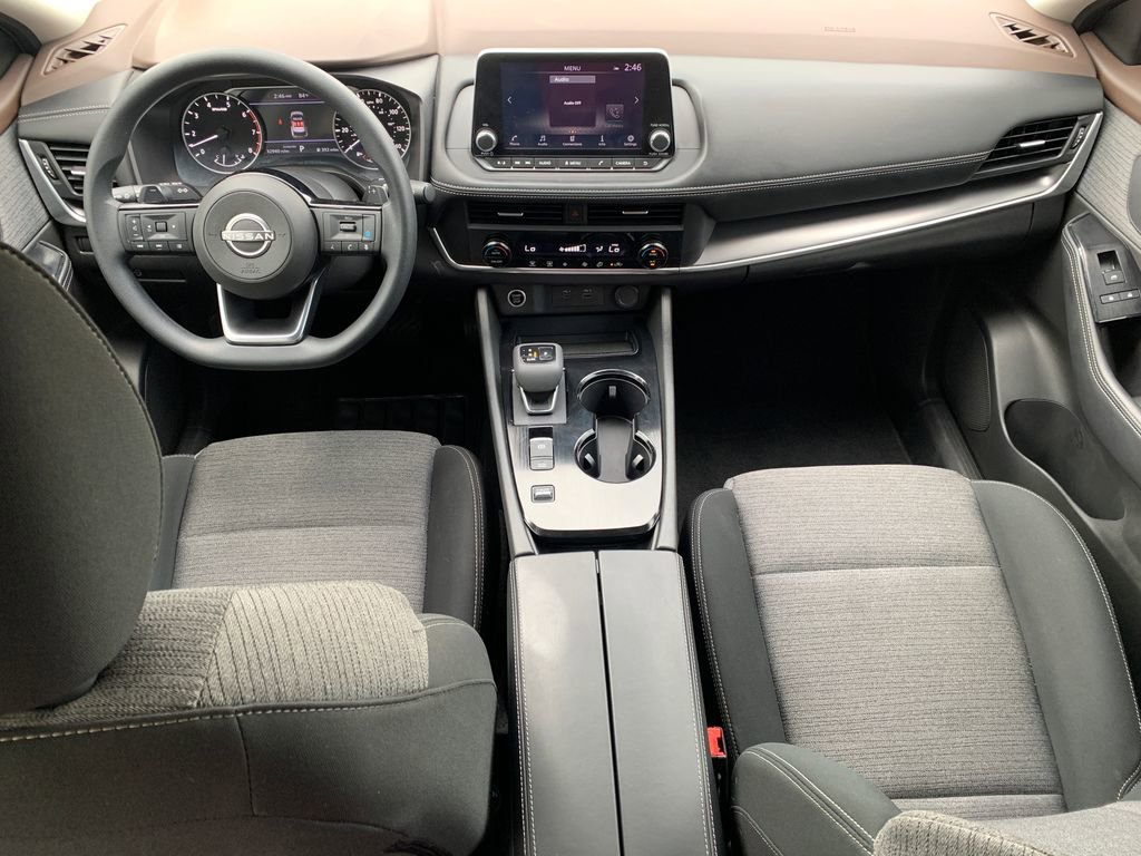 Used 2023 Nissan Rogue SV image 15