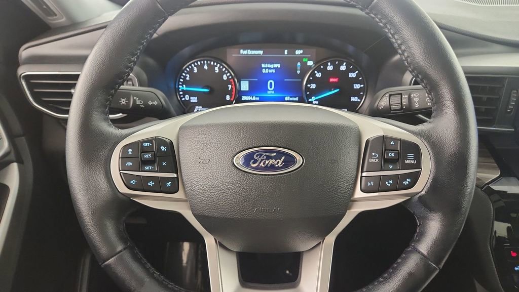 Used 2022 Ford Explorer Limited w/ Equipment Group 301A image 11