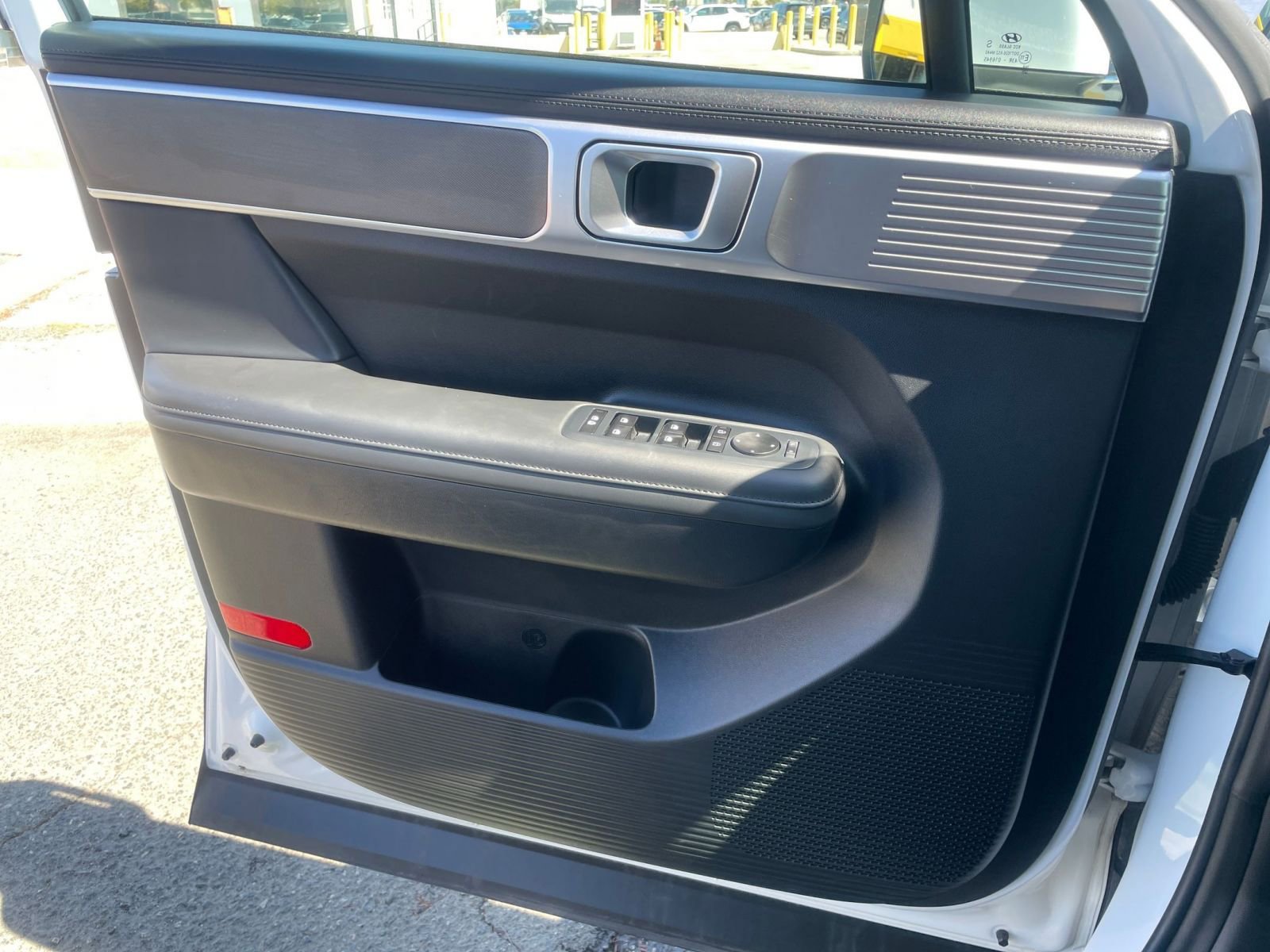 Used 2025 Hyundai Santa Fe SEL image 18