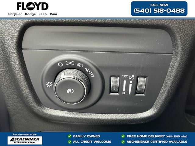 New 2025 Jeep Grand Cherokee L Overland w/ Luxury Tech Group IV image 12