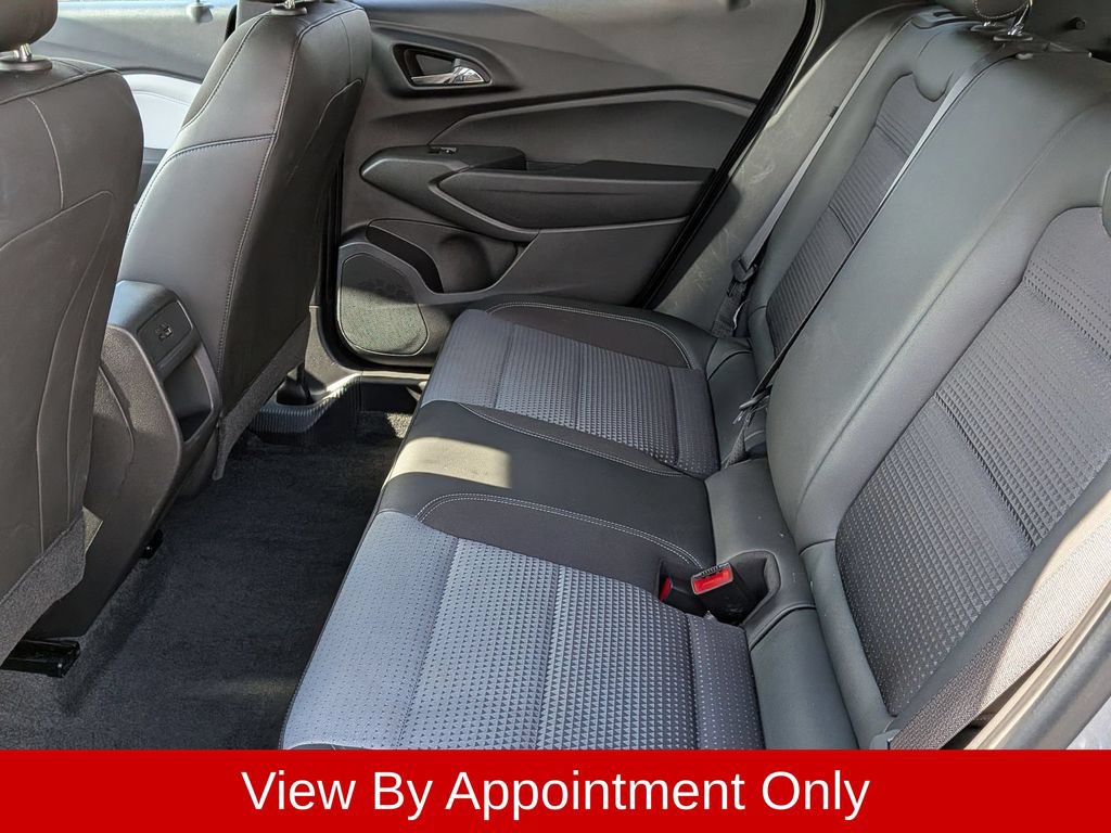 Used 2025 Chevrolet Trax LT w/ LT Convenience Package FWD image 26