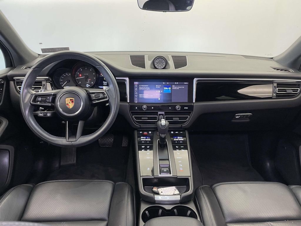 Certified 2022 Porsche Macan image 26