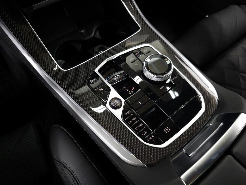 Used 2025 BMW X5 M60i w/ Executive Package image 39