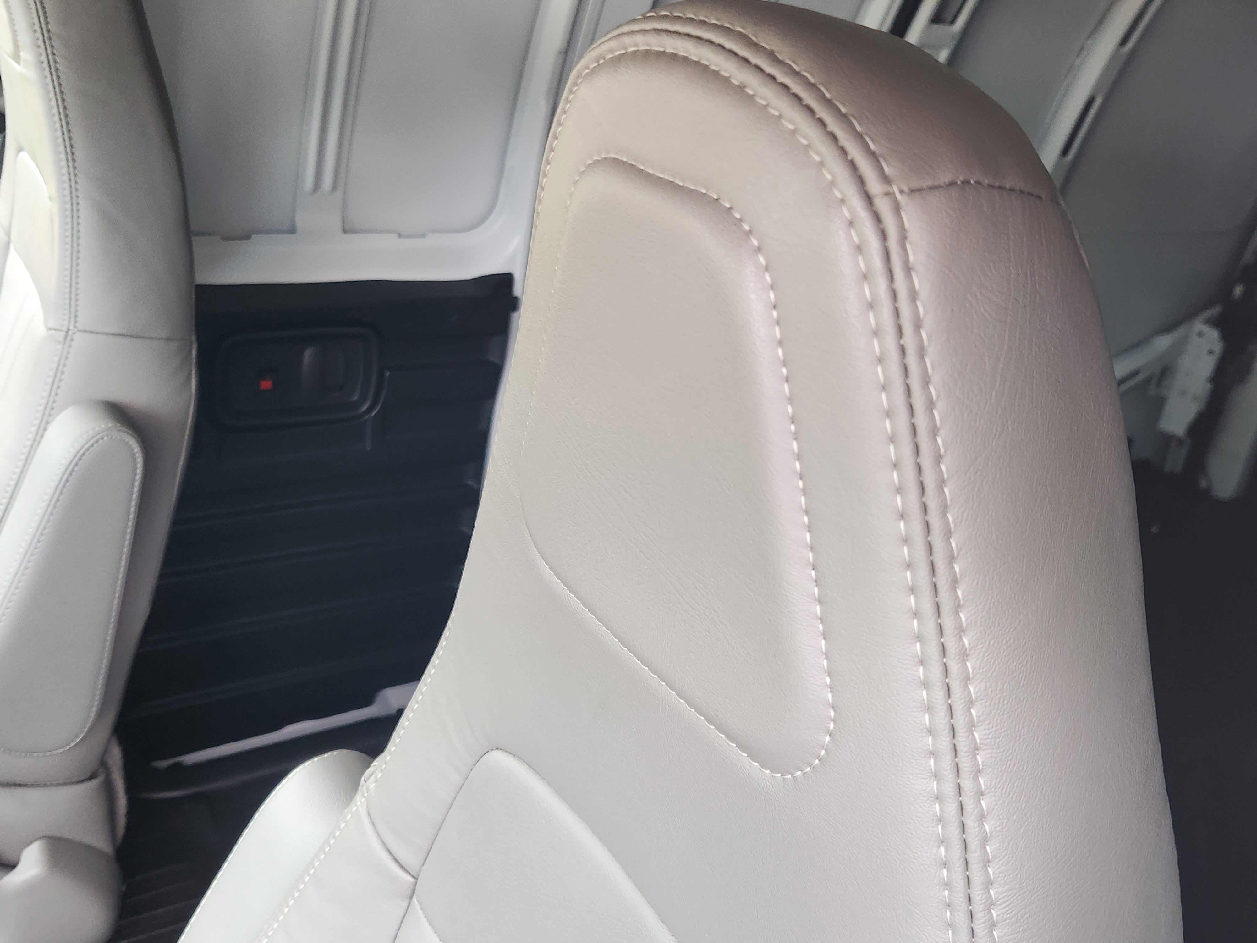 New 2025 Chevrolet Express 2500 w/ Driver Convenience Package image 18