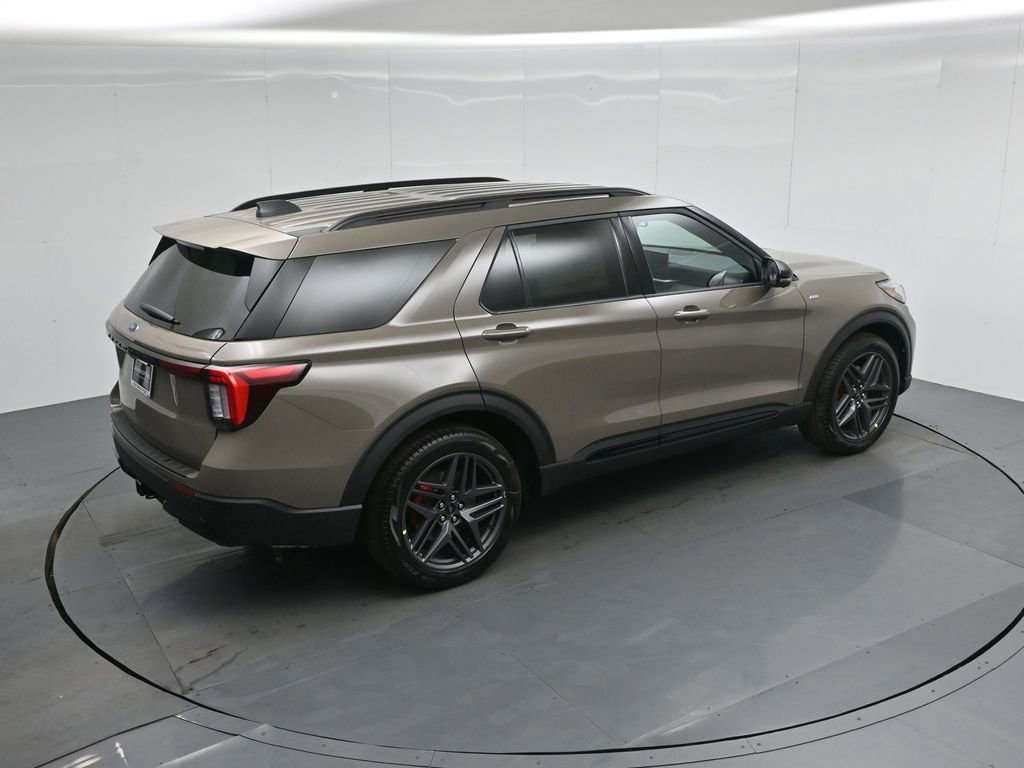 Used 2026 Ford Explorer ST-Line w/ ST-Line Street Pack RWD image 45