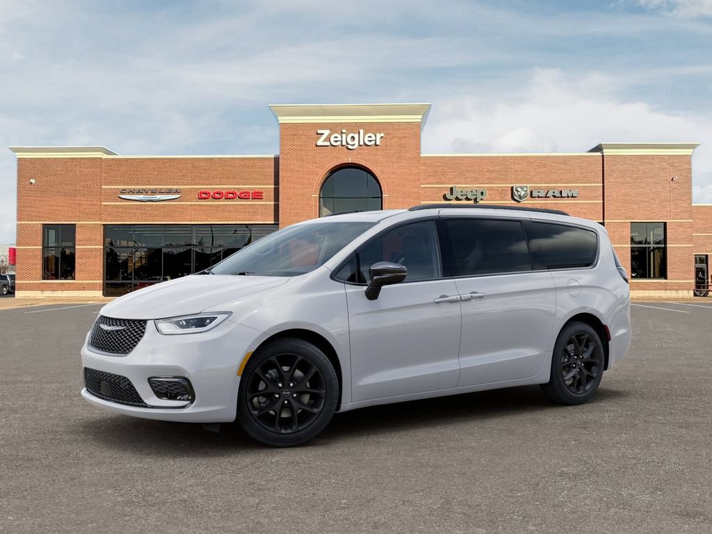 New 2026 Chrysler Pacifica Limited w/ S Appearance Package AWD/4WD image 2