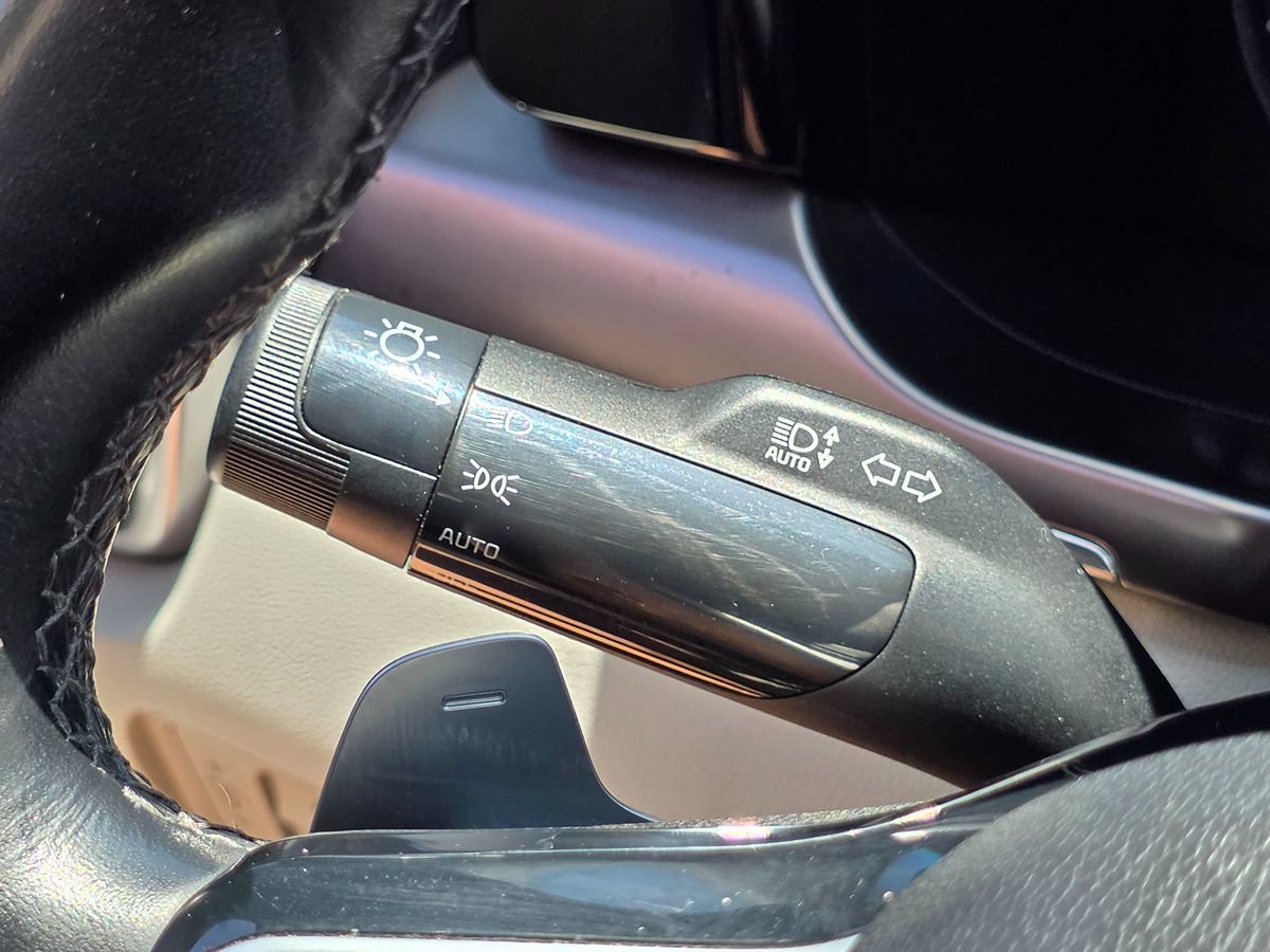 Used 2022 Kia Sorento S FWD image 48