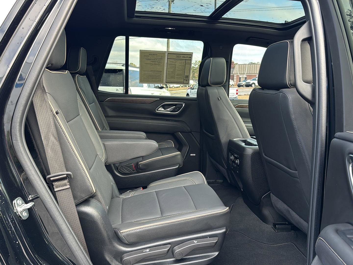 Used 2024 Chevrolet Tahoe Premier image 12