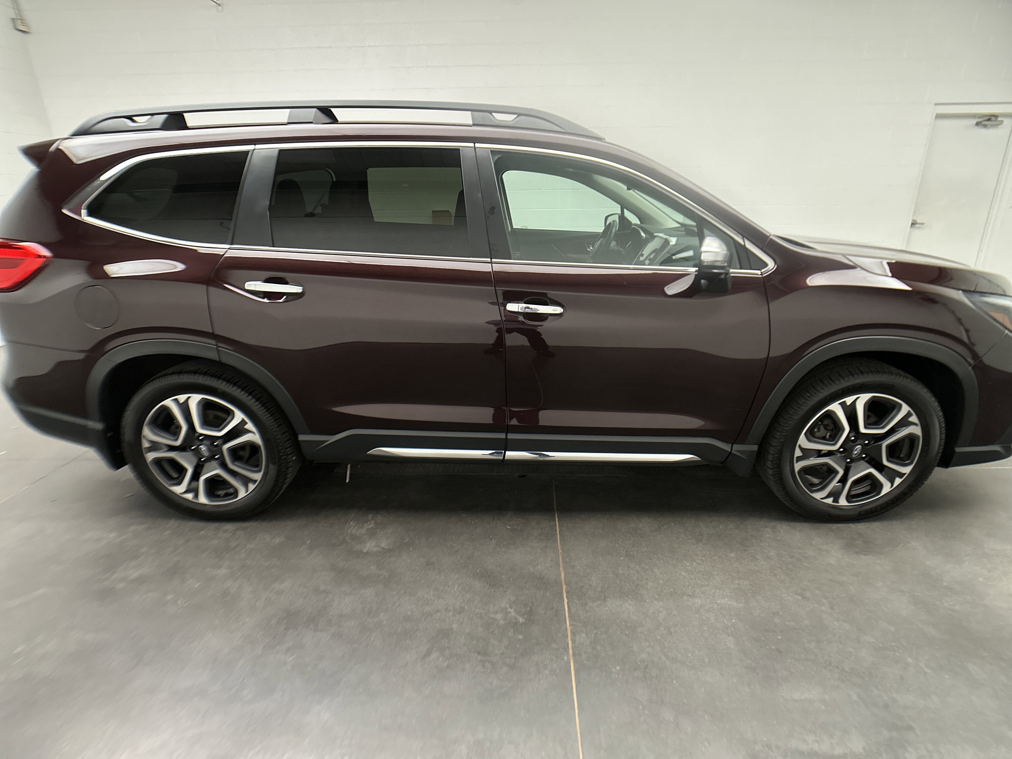 Used 2023 Subaru Ascent Touring AWD/4WD image 10