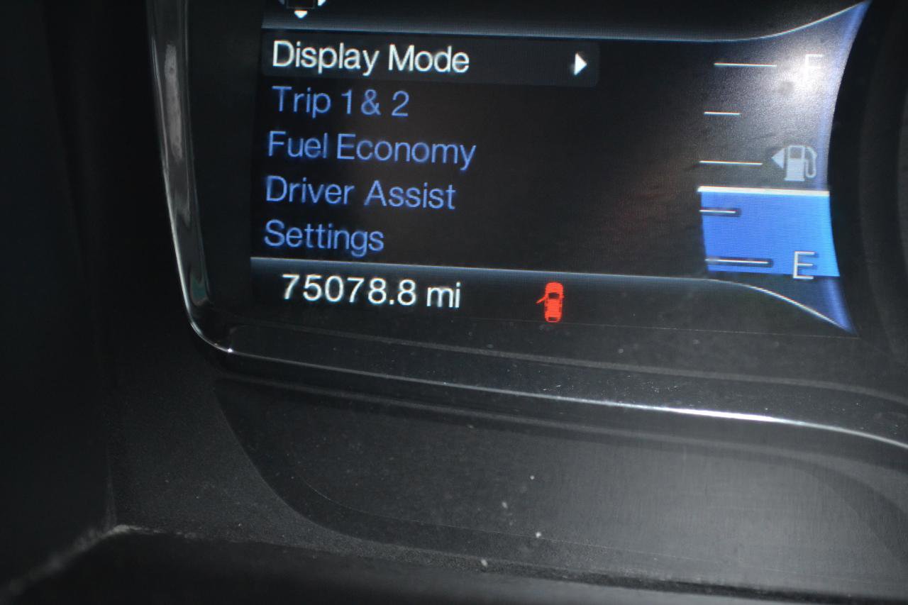Used 2015 Lincoln MKX AWD w/ Equipment Group 102A image 18