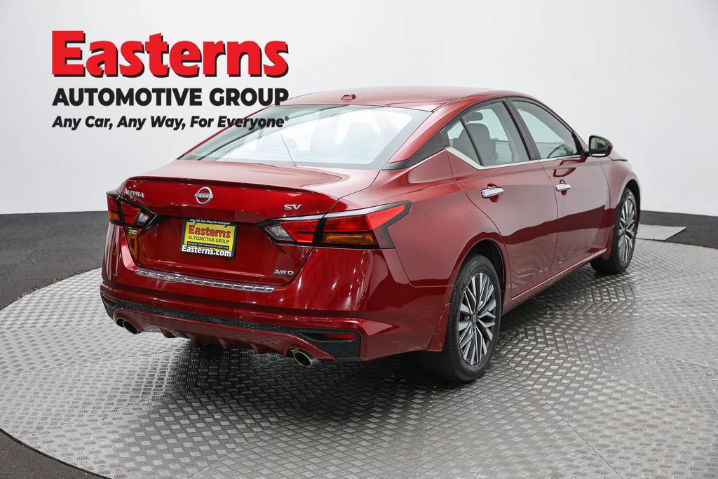 Used 2023 Nissan Altima 2.5 SV w/ SV Premium Package AWD/4WD image 5