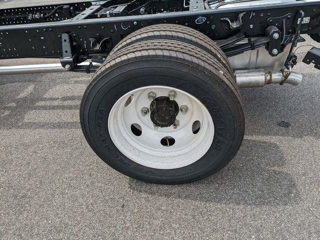 New 2025 Chevrolet Low Cab Forward image 23