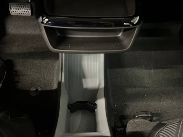 New 2027 Chevrolet Bolt LT w/ Comfort Package FWD image 20