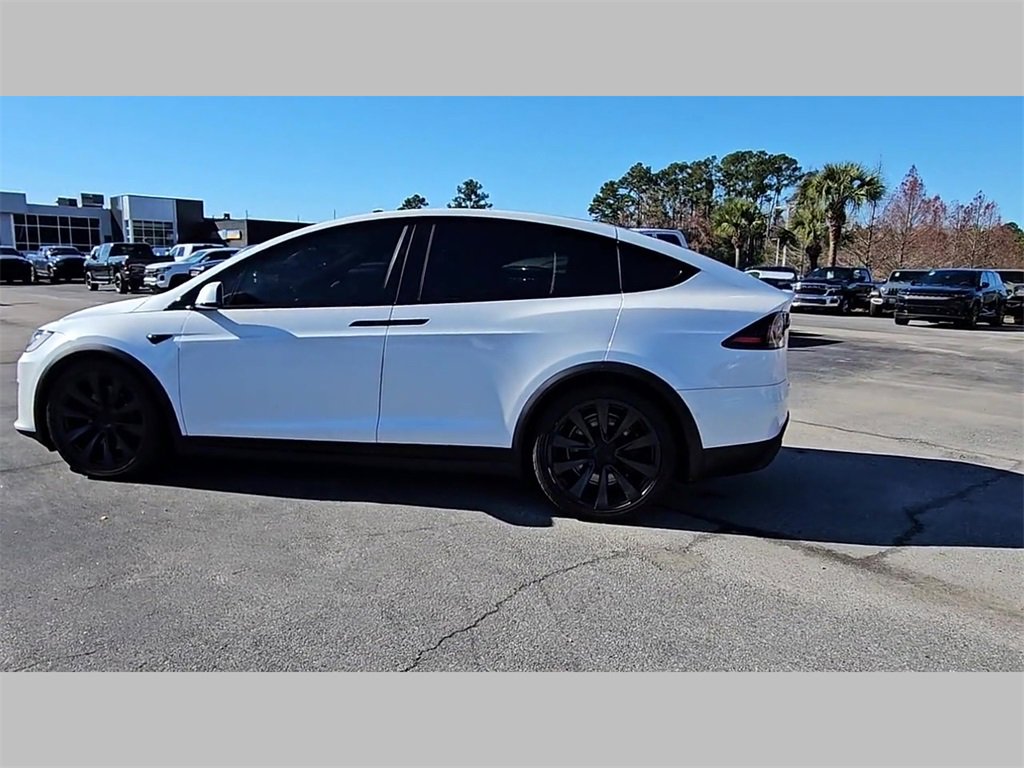 Used 2022 Tesla Model X image 26