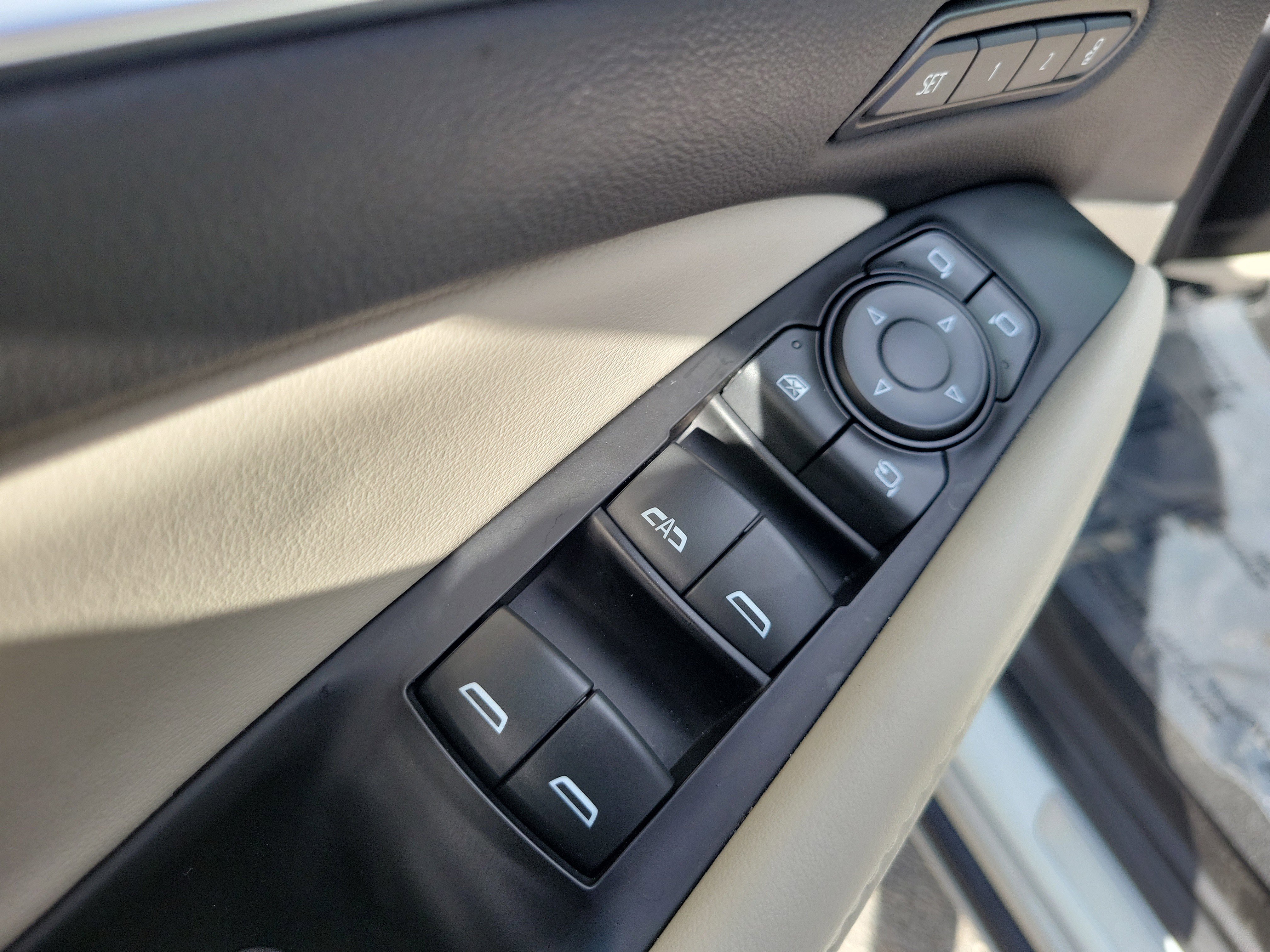 Used 2024 Buick Enclave Premium image 25